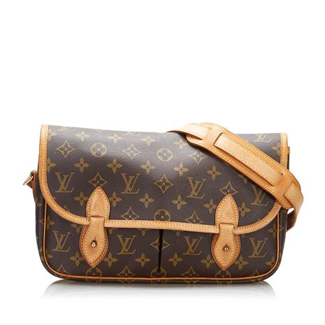 louis vuitton monogram gibeciere|Louis Vuitton Monogram Gibeciere MM (SHG.